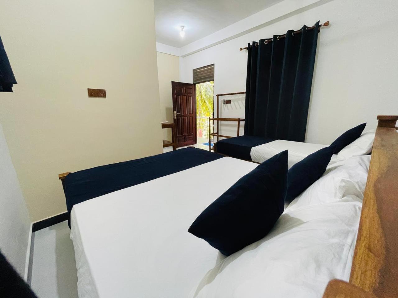 Natraj Guest House Trincomalee Exterior photo